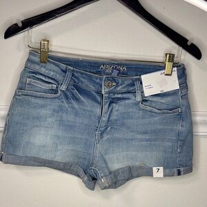 Arizona Jean Co. Women's Blue Denim Shorts (NWT) size 7